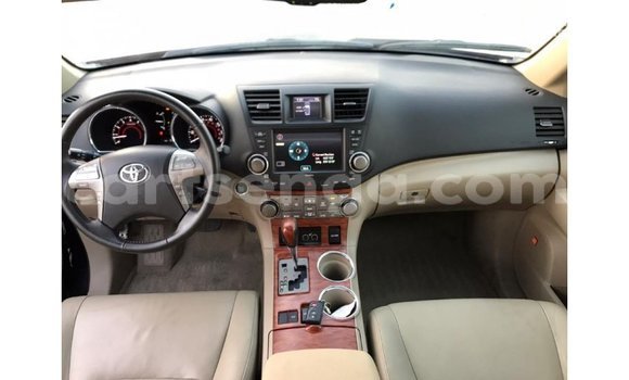 Buy Import Toyota Highlander Black Car in Import - Dubai in Hhohho Buy Import Toyota Highlander Black Car in Import - Dubai in Hhohho