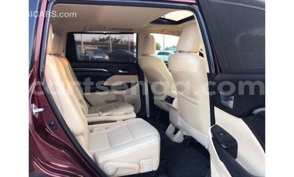 Buy Import Toyota Highlander Other Car in Import - Dubai in Hhohho Buy Import Toyota Highlander Other Car in Import - Dubai in Hhohho