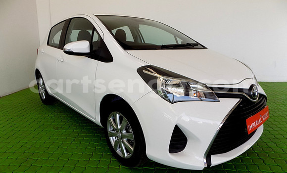 Nunua Ilio tumika Toyota Yaris White Gari ndani ya Ezulwini nchini Hhohho Nunua Ilio tumika Toyota Yaris White Gari ndani ya Ezulwini nchini Hhohho