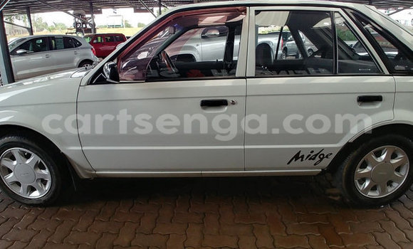 Buy Used Mazda 323 White Car in Ezulwini in Hhohho Buy Used Mazda 323 White Car in Ezulwini in Hhohho