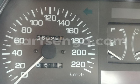 Buy Used Mazda 323 White Car in Ezulwini in Hhohho Buy Used Mazda 323 White Car in Ezulwini in Hhohho