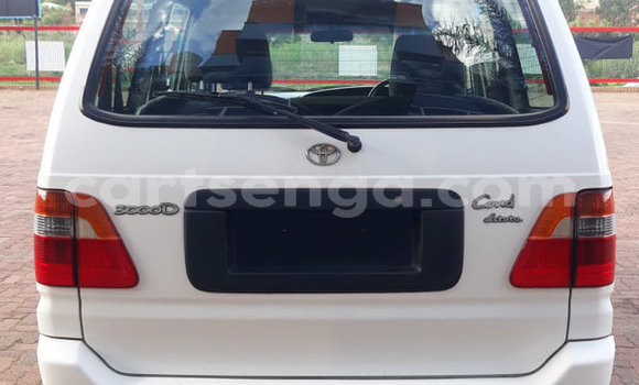 Buy Used Toyota Crown White Car in Ezulwini in Hhohho Buy Used Toyota Crown White Car in Ezulwini in Hhohho