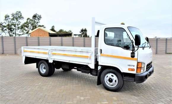 Acheter Occasion Voiture Hyundai Dynasty Blanc à Ezulwini, Hhohho Acheter Occasion Voiture Hyundai Dynasty Blanc à Ezulwini, Hhohho