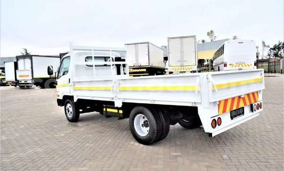 Acheter Occasion Voiture Hyundai Dynasty Blanc à Ezulwini, Hhohho Acheter Occasion Voiture Hyundai Dynasty Blanc à Ezulwini, Hhohho