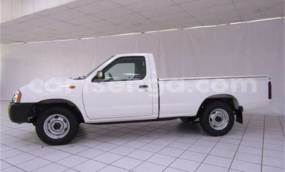 Buy Used Nissan NP 300 White Car in Ezulwini in Hhohho Buy Used Nissan NP 300 White Car in Ezulwini in Hhohho