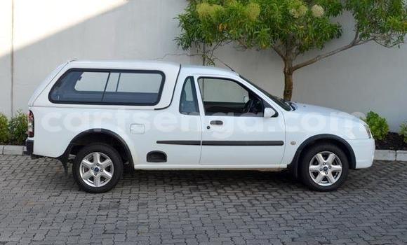 Buy Used Ford Pickup White Car in Ezulwini in Hhohho Buy Used Ford Pickup White Car in Ezulwini in Hhohho