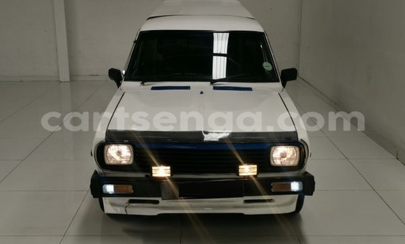 Buy Used Nissan Pickup White Car in Ezulwini in Hhohho Buy Used Nissan Pickup White Car in Ezulwini in Hhohho
