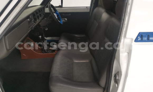 Buy Used Nissan Pickup White Car in Ezulwini in Hhohho Buy Used Nissan Pickup White Car in Ezulwini in Hhohho