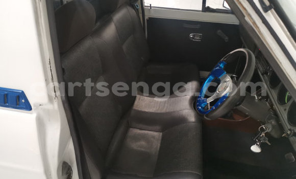 Buy Used Nissan Pickup White Car in Ezulwini in Hhohho Buy Used Nissan Pickup White Car in Ezulwini in Hhohho