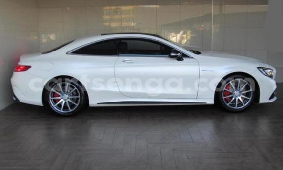 Nunua Ilio tumika Mercedes‒Benz S-klasse AMG White Gari ndani ya Big Bend nchini Lubombo Nunua Ilio tumika Mercedes‒Benz S-klasse AMG White Gari ndani ya Big Bend nchini Lubombo