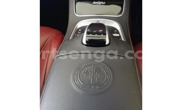 Nunua Ilio tumika Mercedes‒Benz S-klasse AMG White Gari ndani ya Big Bend nchini Lubombo Nunua Ilio tumika Mercedes‒Benz S-klasse AMG White Gari ndani ya Big Bend nchini Lubombo