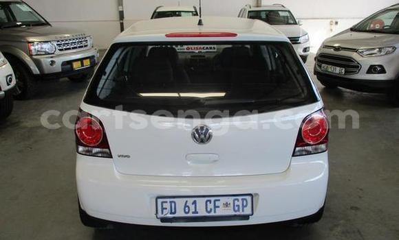 Acheter Occasion Voiture Volkswagen Polo Blanc à Big Bend, Lubombo Acheter Occasion Voiture Volkswagen Polo Blanc à Big Bend, Lubombo