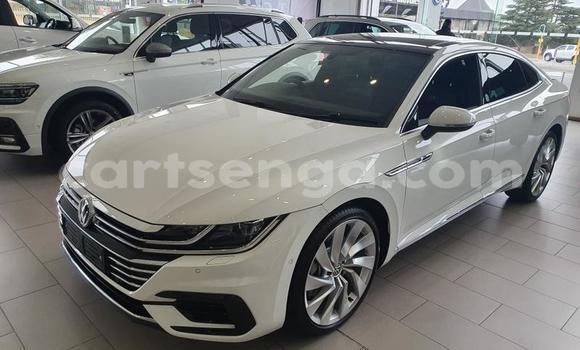 Nunua Ilio tumika Volkswagen Arteon White Gari ndani ya Big Bend nchini Lubombo Nunua Ilio tumika Volkswagen Arteon White Gari ndani ya Big Bend nchini Lubombo
