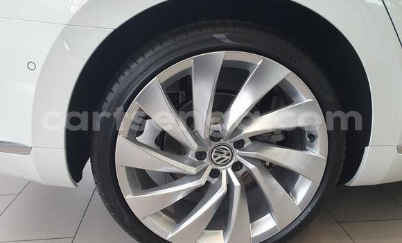 Nunua Ilio tumika Volkswagen Arteon White Gari ndani ya Big Bend nchini Lubombo Nunua Ilio tumika Volkswagen Arteon White Gari ndani ya Big Bend nchini Lubombo