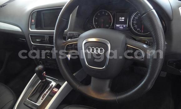 Nunua Ilio tumika Audi Q5 White Gari ndani ya Big Bend nchini Lubombo Nunua Ilio tumika Audi Q5 White Gari ndani ya Big Bend nchini Lubombo