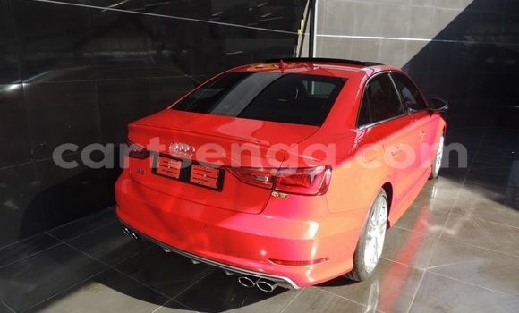 Nunua Ilio tumika Audi S3 Red Gari ndani ya Big Bend nchini Lubombo Nunua Ilio tumika Audi S3 Red Gari ndani ya Big Bend nchini Lubombo