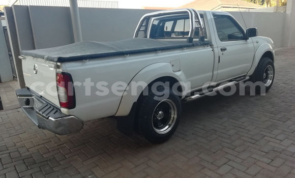 Acheter Occasion Voiture Nissan NP 300 Blanc à Hlatikulu, Shiselweni District Acheter Occasion Voiture Nissan NP 300 Blanc à Hlatikulu, Shiselweni District