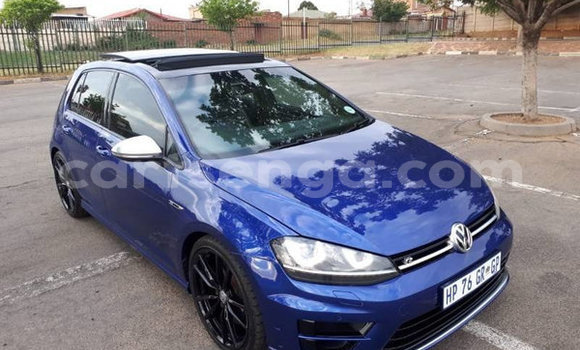 Nunua Ilio tumika Volkswagen Golf Blue Gari ndani ya Hluti nchini Wilaya ya Shiselweni Nunua Ilio tumika Volkswagen Golf Blue Gari ndani ya Hluti nchini Wilaya ya Shiselweni