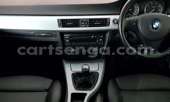 Nunua Ilio tumika BMW 321 Black Gari ndani ya Ezulwini nchini Hhohho Nunua Ilio tumika BMW 321 Black Gari ndani ya Ezulwini nchini Hhohho