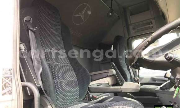 Acheter Occasion Utilitaire Mercedes‒Benz Truck Gris à Manzini, Manzini Acheter Occasion Utilitaire Mercedes‒Benz Truck Gris à Manzini, Manzini