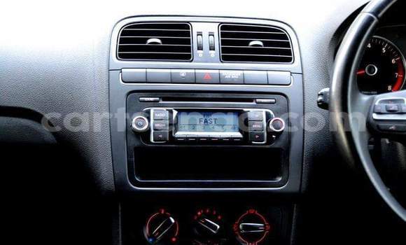 Acheter Occasion Voiture Volkswagen Polo Gris à Big Bend, Lubombo District Acheter Occasion Voiture Volkswagen Polo Gris à Big Bend, Lubombo District