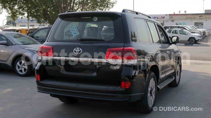 Big with watermark toyota land cruiser hhohho import dubai 12862