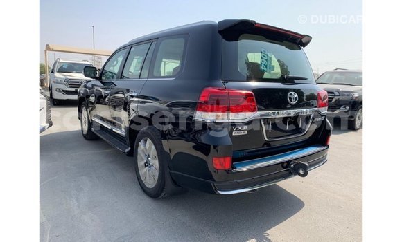 Nunua Imported Toyota Land Cruiser Black Gari ndani ya Import - Dubai nchini Hhohho Nunua Imported Toyota Land Cruiser Black Gari ndani ya Import - Dubai nchini Hhohho