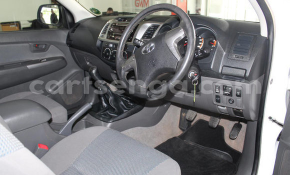 Acheter Occasion Voiture Toyota Hilux Blanc à Ezulwini, Hhohho Acheter Occasion Voiture Toyota Hilux Blanc à Ezulwini, Hhohho