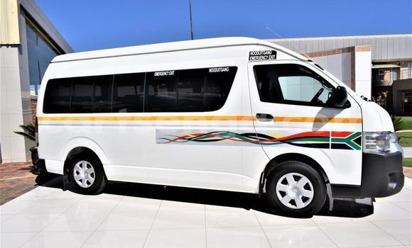 Acheter Occasion Voiture Toyota Aqua Blanc à Ezulwini, Hhohho Acheter Occasion Voiture Toyota Aqua Blanc à Ezulwini, Hhohho