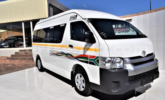 Acheter Occasion Voiture Toyota Aqua Blanc à Ezulwini, Hhohho Acheter Occasion Voiture Toyota Aqua Blanc à Ezulwini, Hhohho