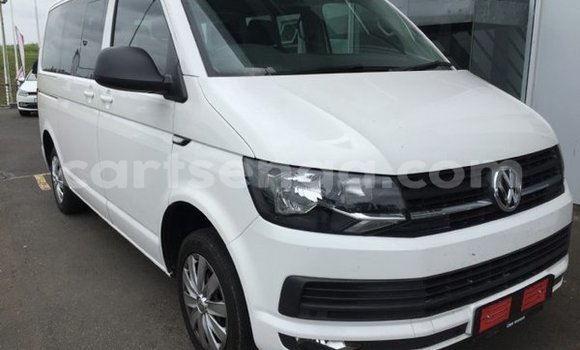 Acheter Occasion Voiture Volkswagen Transporter Blanc à Ezulwini, Hhohho Acheter Occasion Voiture Volkswagen Transporter Blanc à Ezulwini, Hhohho