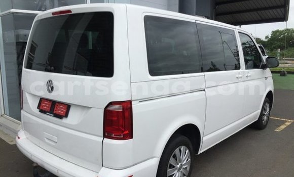 Acheter Occasion Voiture Volkswagen Transporter Blanc à Ezulwini, Hhohho Acheter Occasion Voiture Volkswagen Transporter Blanc à Ezulwini, Hhohho