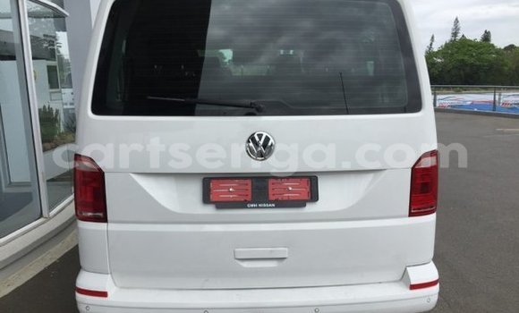 Acheter Occasion Voiture Volkswagen Transporter Blanc à Ezulwini, Hhohho Acheter Occasion Voiture Volkswagen Transporter Blanc à Ezulwini, Hhohho