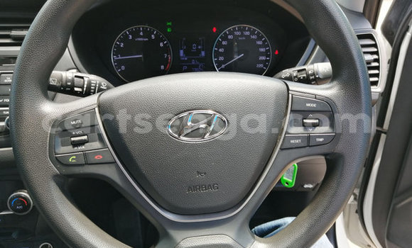Nunua Ilio tumika Hyundai i20 White Gari ndani ya Big Bend nchini Lubombo Nunua Ilio tumika Hyundai i20 White Gari ndani ya Big Bend nchini Lubombo
