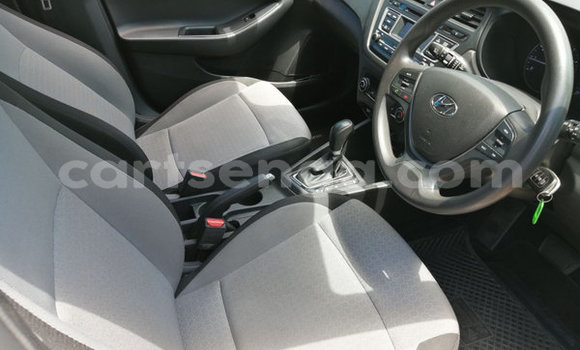 Nunua Ilio tumika Hyundai i20 White Gari ndani ya Big Bend nchini Lubombo Nunua Ilio tumika Hyundai i20 White Gari ndani ya Big Bend nchini Lubombo