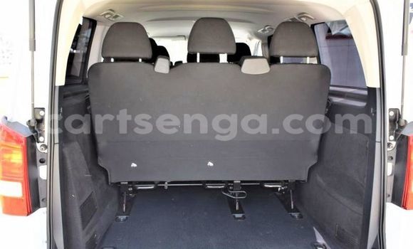 Acheter Occasion Voiture Mercedes‒Benz Vito Blanc à Ezulwini, Hhohho Acheter Occasion Voiture Mercedes‒Benz Vito Blanc à Ezulwini, Hhohho