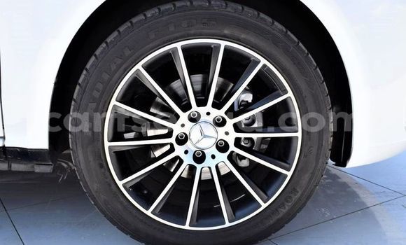 Acheter Occasion Voiture Mercedes‒Benz Vito Blanc à Ezulwini, Hhohho Acheter Occasion Voiture Mercedes‒Benz Vito Blanc à Ezulwini, Hhohho