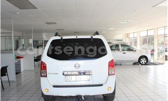 Acheter Occasion Voiture Nissan Pathfinder Blanc à Ezulwini, Hhohho Acheter Occasion Voiture Nissan Pathfinder Blanc à Ezulwini, Hhohho