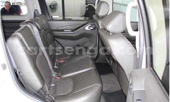 Acheter Occasion Voiture Nissan Pathfinder Blanc à Ezulwini, Hhohho Acheter Occasion Voiture Nissan Pathfinder Blanc à Ezulwini, Hhohho