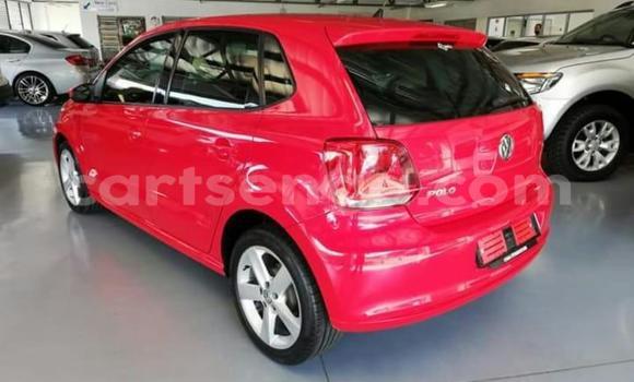 Nunua Ilio tumika Volkswagen Polo Red Gari ndani ya Manzini nchini Manzini Nunua Ilio tumika Volkswagen Polo Red Gari ndani ya Manzini nchini Manzini