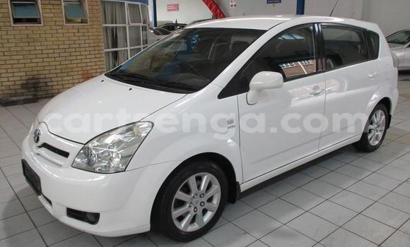 Nunua Ilio tumika Toyota Corolla Verso White Gari ndani ya Manzini nchini Manzini Nunua Ilio tumika Toyota Corolla Verso White Gari ndani ya Manzini nchini Manzini