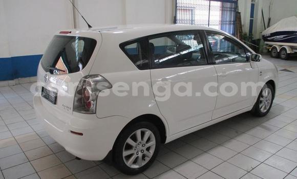 Nunua Ilio tumika Toyota Corolla Verso White Gari ndani ya Manzini nchini Manzini Nunua Ilio tumika Toyota Corolla Verso White Gari ndani ya Manzini nchini Manzini