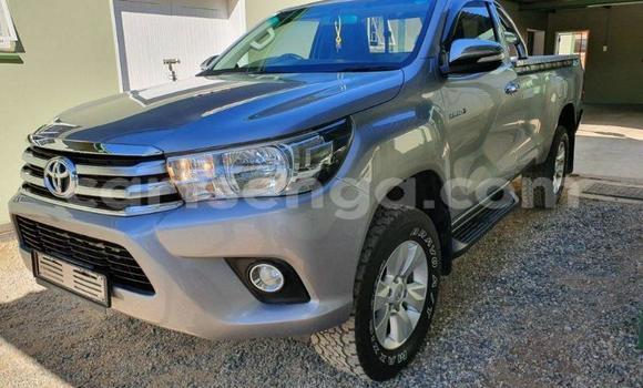 Nunua Ilio tumika Toyota Hilux Silver Gari ndani ya Manzini nchini Manzini Nunua Ilio tumika Toyota Hilux Silver Gari ndani ya Manzini nchini Manzini