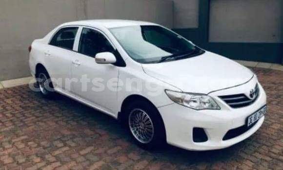 Acheter Occasion Voiture Toyota Corolla Blanc à Hlatikulu, Shiselweni District Acheter Occasion Voiture Toyota Corolla Blanc à Hlatikulu, Shiselweni District