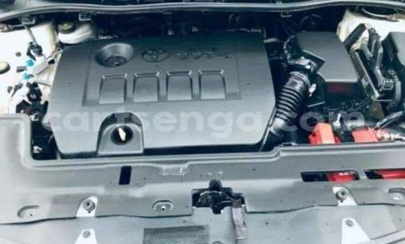 Acheter Occasion Voiture Toyota Corolla Blanc à Hlatikulu, Shiselweni District Acheter Occasion Voiture Toyota Corolla Blanc à Hlatikulu, Shiselweni District