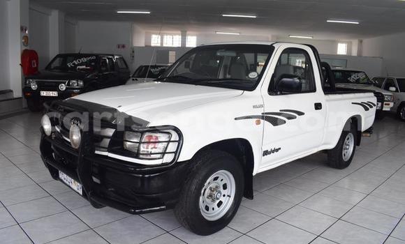 Nunua Ilio tumika Toyota Hilux White Gari ndani ya Mbabane nchini Manzini Nunua Ilio tumika Toyota Hilux White Gari ndani ya Mbabane nchini Manzini