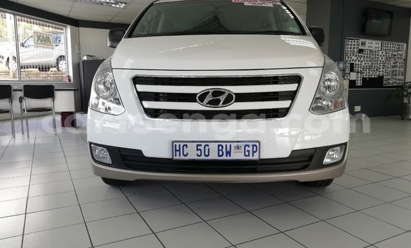 Nunua Ilio tumika Hyundai H1 White Gari ndani ya Mbabane nchini Manzini Nunua Ilio tumika Hyundai H1 White Gari ndani ya Mbabane nchini Manzini
