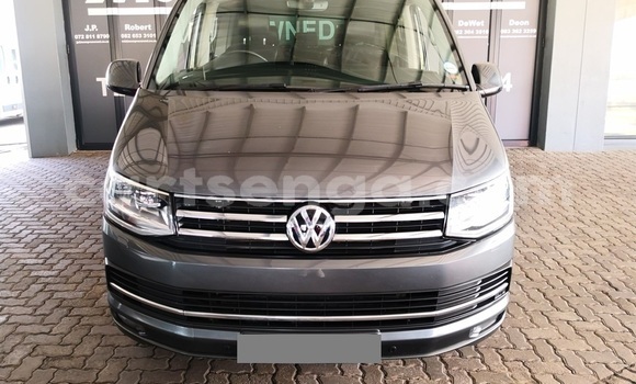 Nunua Ilio tumika Volkswagen Caravelle Silver Gari ndani ya Mbabane nchini Manzini Nunua Ilio tumika Volkswagen Caravelle Silver Gari ndani ya Mbabane nchini Manzini