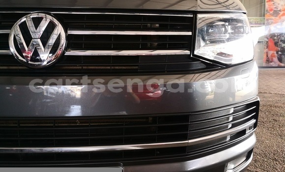 Nunua Ilio tumika Volkswagen Caravelle Silver Gari ndani ya Mbabane nchini Manzini Nunua Ilio tumika Volkswagen Caravelle Silver Gari ndani ya Mbabane nchini Manzini