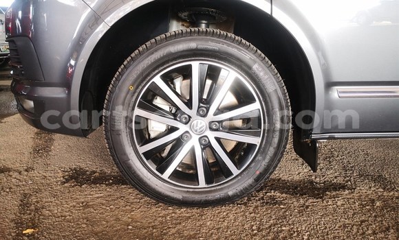 Nunua Ilio tumika Volkswagen Caravelle Silver Gari ndani ya Mbabane nchini Manzini Nunua Ilio tumika Volkswagen Caravelle Silver Gari ndani ya Mbabane nchini Manzini